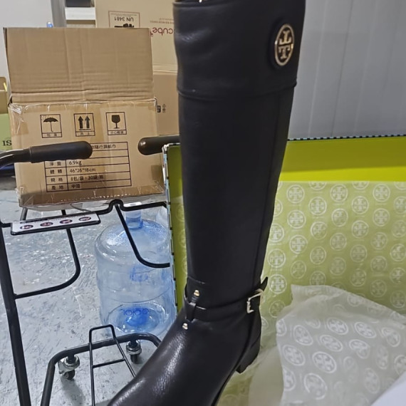 Tory Burch 全皮黑色長靴 Size 9